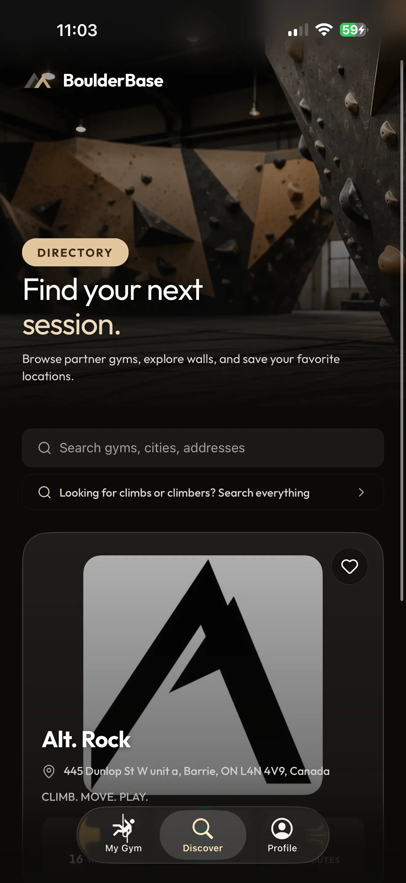 BoulderBase mobile app, discover climbing gyms